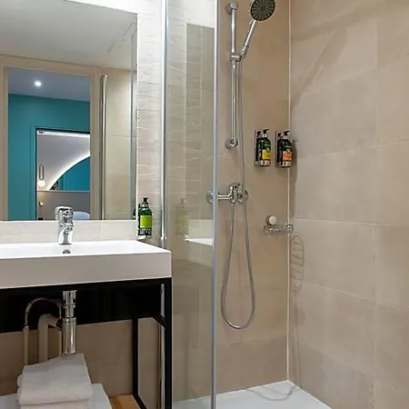 Hotel Arc Elysees Paris