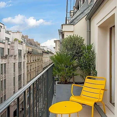 Arc Elysees Hotell