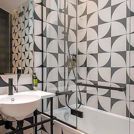 Arc Elysees 3* Paris